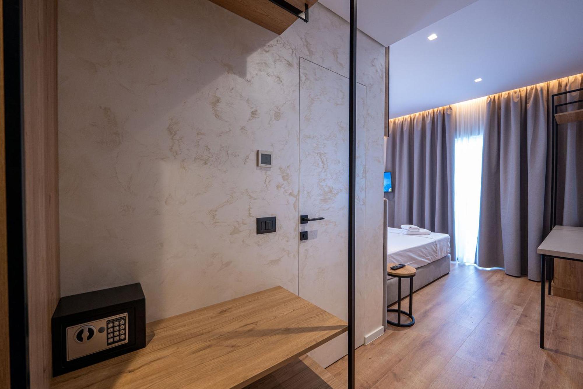 Arel Hotel Саранда Екстер'єр фото