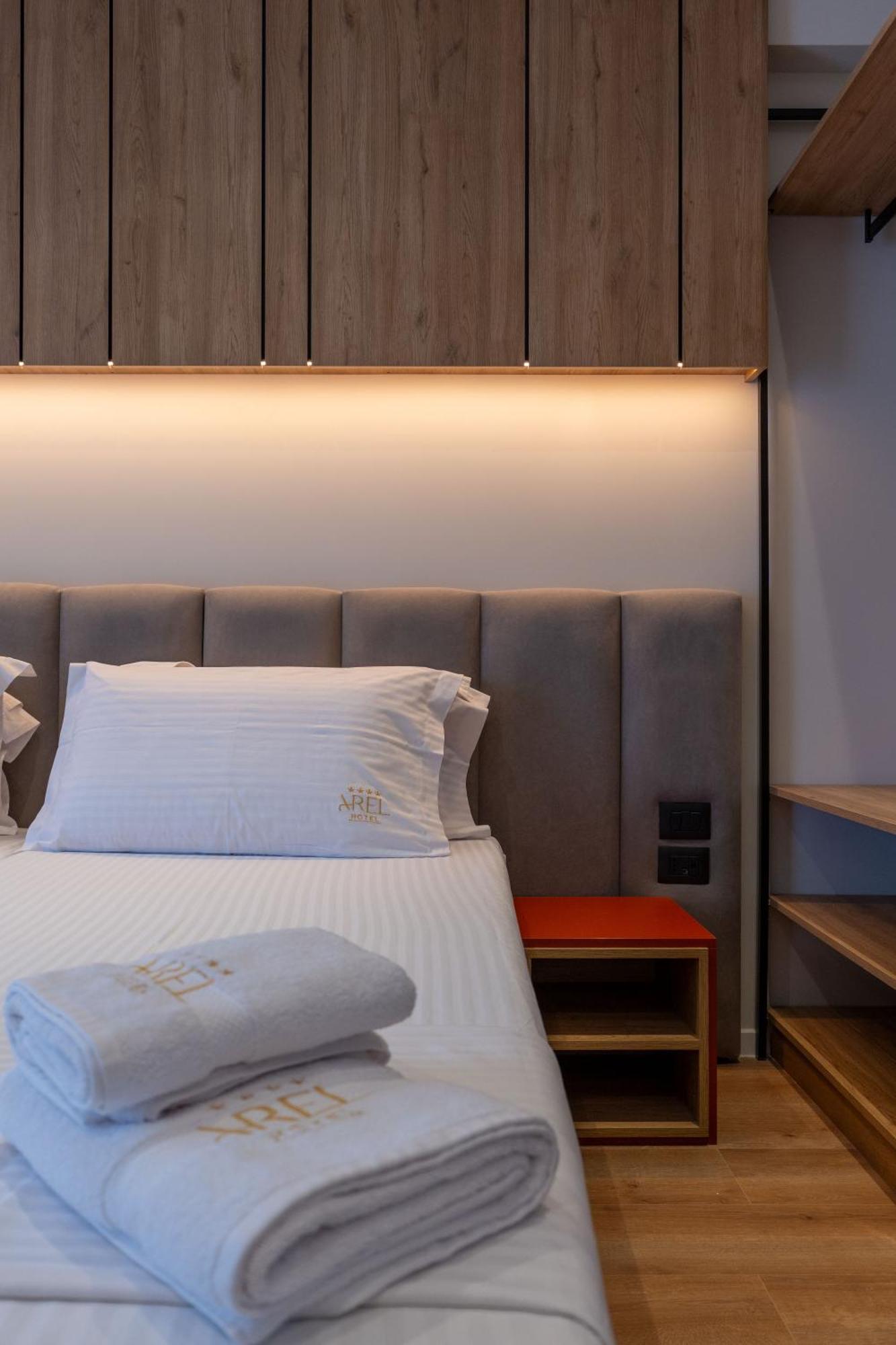 Arel Hotel Саранда Екстер'єр фото